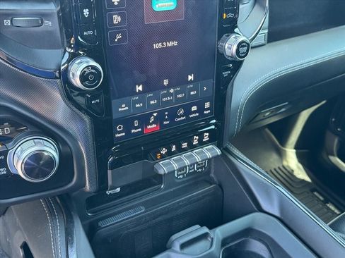 Used 2022 RAM 1500 Limited AWD/4WD image 29