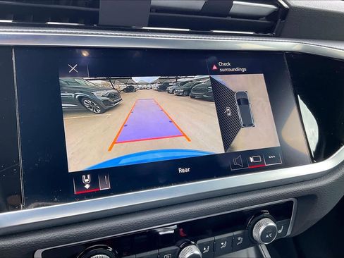 Used 2022 Audi Q3 2.0T Premium Plus image 25