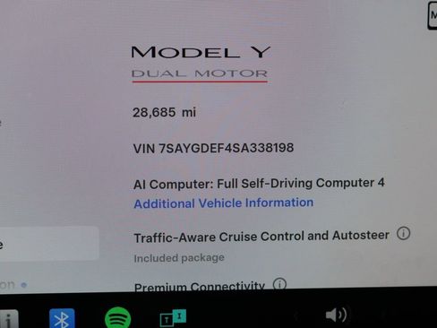 Used 2025 Tesla Model Y Performance AWD/4WD image 27