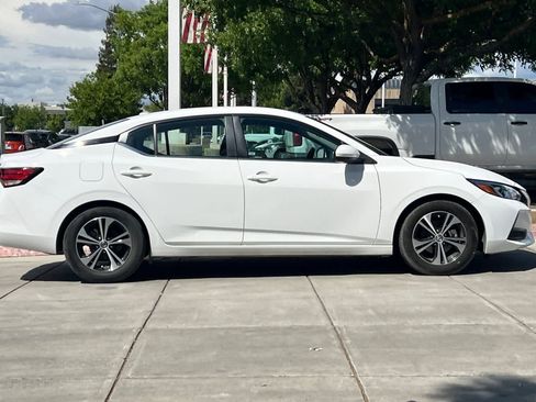 Used 2022 Nissan Sentra SV image 9