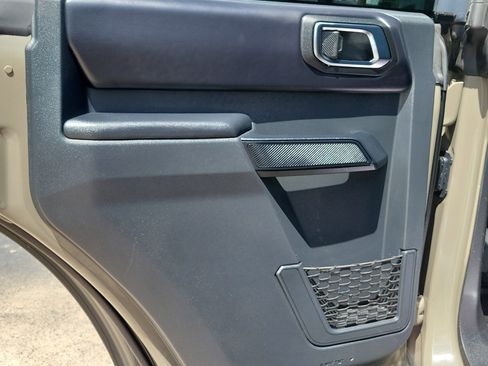 Certified 2025 Ford Bronco Outer Banks AWD/4WD image 11