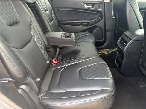 Used 2024 Ford Edge Titanium AWD/4WD image 17