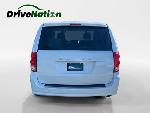 Used 2014 RAM C/V Tradesman image 6