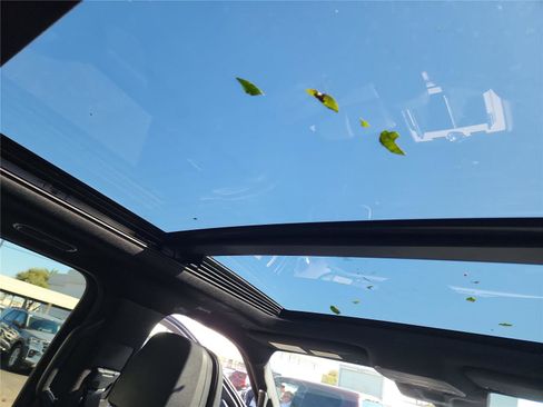 New 2026 Lincoln Navigator L Reserve w/ Jet Appearance Package image 26