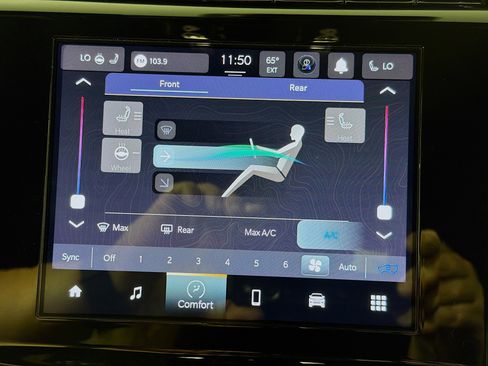 Used 2023 Jeep Grand Cherokee L Laredo image 17