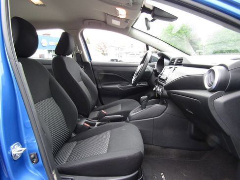 Used 2023 Nissan Versa S FWD image 22