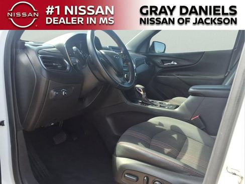 Used 2023 Chevrolet Equinox RS FWD image 12