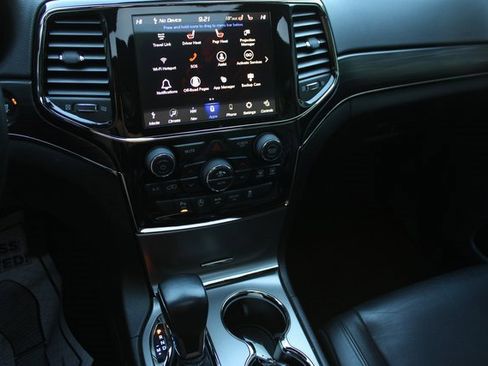 Used 2021 Jeep Grand Cherokee Limited X image 22