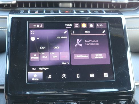 Used 2024 Jeep Grand Cherokee Altitude AWD/4WD image 17
