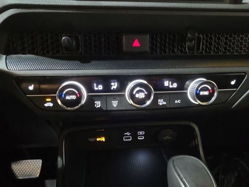 Used 2024 Honda CR-V Sport image 17