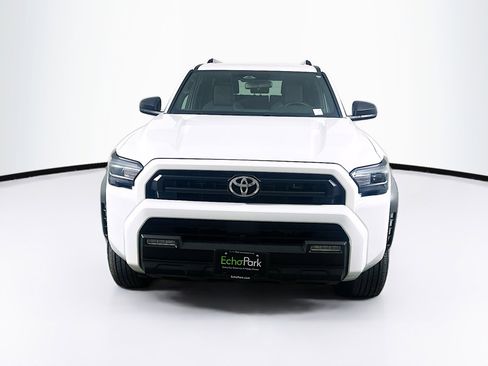 Used 2025 Toyota 4Runner SR5 image 2