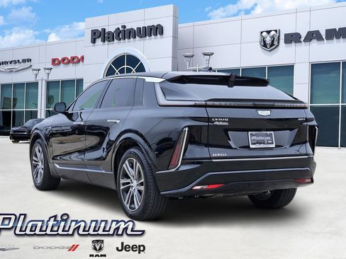 Used 2024 Cadillac Lyriq Luxury w/ LPO, Floor Liner Package image 4