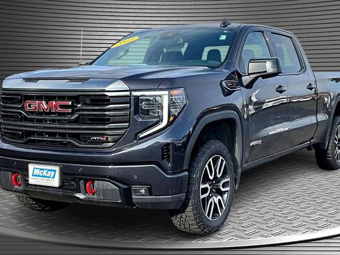 Used 2023 GMC Sierra 1500 AT4 image 3