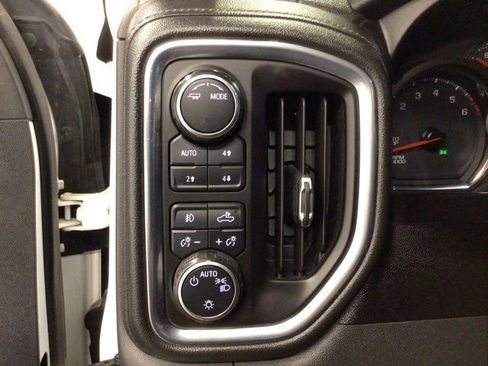 Used 2020 Chevrolet Silverado 1500 RST w/ Texas Edition image 21