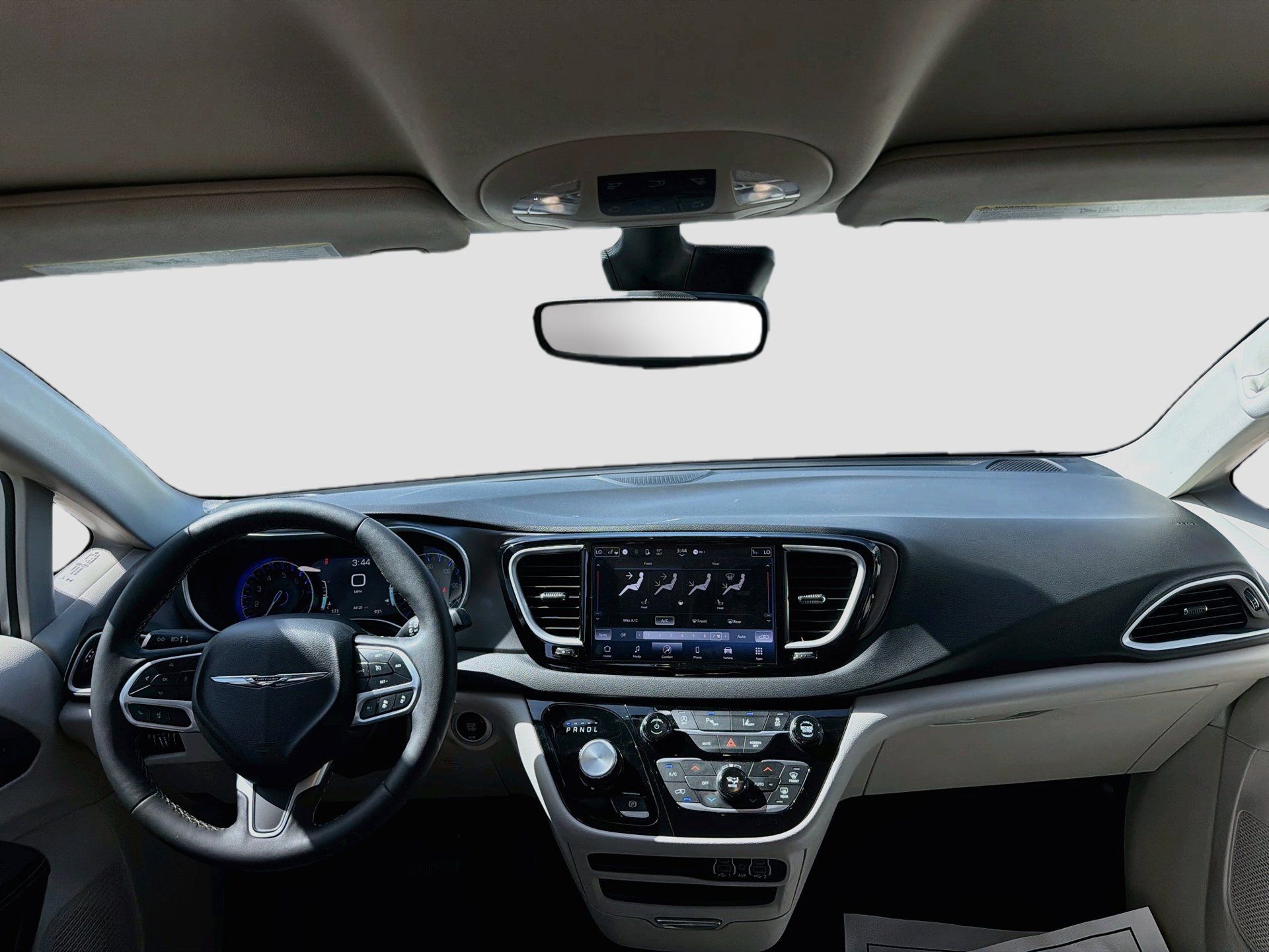 Used 2024 Chrysler Pacifica Touring-L FWD image 22