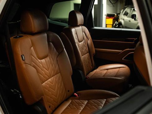 Used 2024 Kia Telluride EX X-Line AWD/4WD image 13