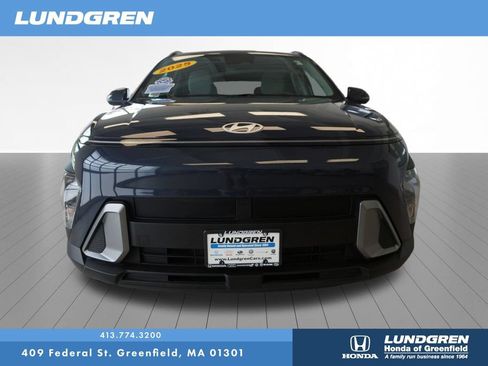 Used 2025 Hyundai Kona SEL AWD/4WD image 2