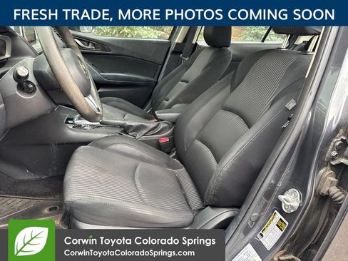 Used 2016 MAZDA MAZDA3 i Sport w/ Preferred Equipment Package FWD image 9
