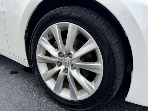 Used 2015 Lexus IS 250 RWD image 9