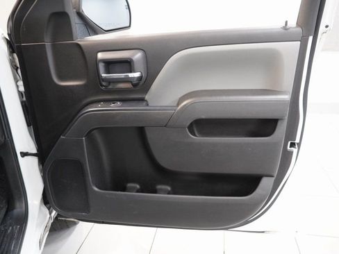 Used 2019 Chevrolet Silverado 1500 Custom w/ Custom Convenience Package image 28