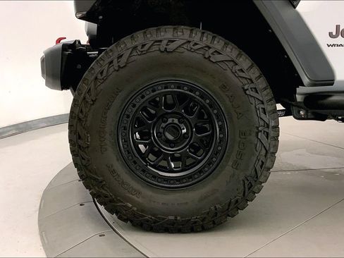 Used 2024 Jeep Wrangler Unlimited Rubicon w/ Technology Group AWD/4WD image 7