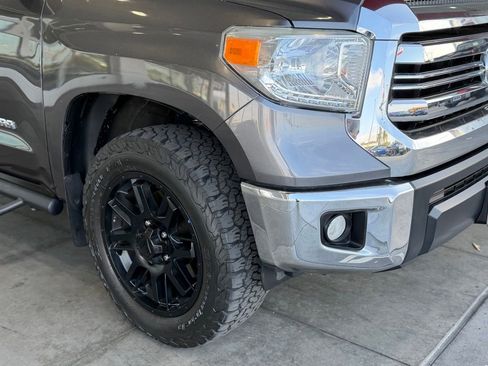 Used 2017 Toyota Tundra SR5 RWD image 8