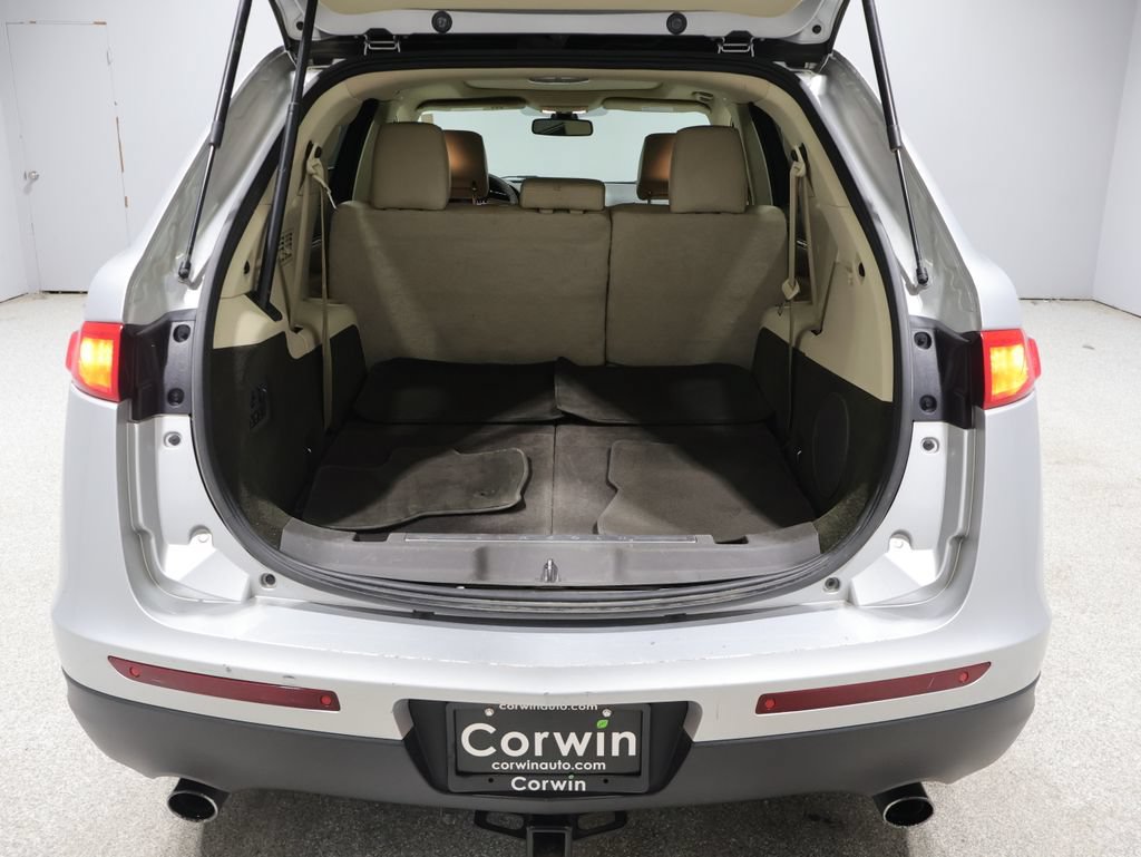 Used 2019 Lincoln MKT AWD image 22
