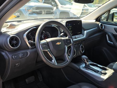 Used 2024 Chevrolet Blazer LT w/ Convenience Package FWD image 12