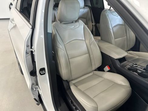 Certified 2023 Cadillac XT4 Premium Luxury w/ Technology Package AWD/4WD image 27