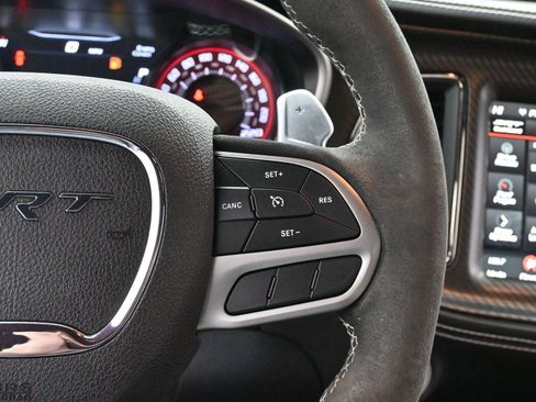 Used 2022 Dodge Challenger SRT Hellcat image 17