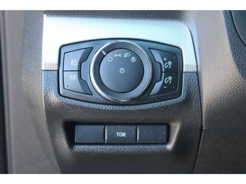 Used 2014 Ford Explorer XLT AWD/4WD image 18