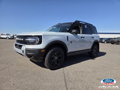 New 2026 Ford Bronco Sport Badlands w/ Sasquatch Badlands Package AWD/4WD image 2