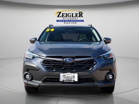 Used 2024 Subaru Crosstrek 2.0i Premium AWD/4WD image 2