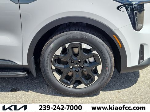 New 2026 Kia Sorento S FWD image 7