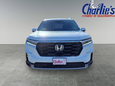 Used 2024 Honda Pilot Elite image 2