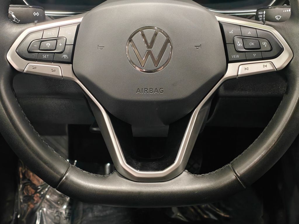 Used 2023 Volkswagen Jetta SE FWD image 5