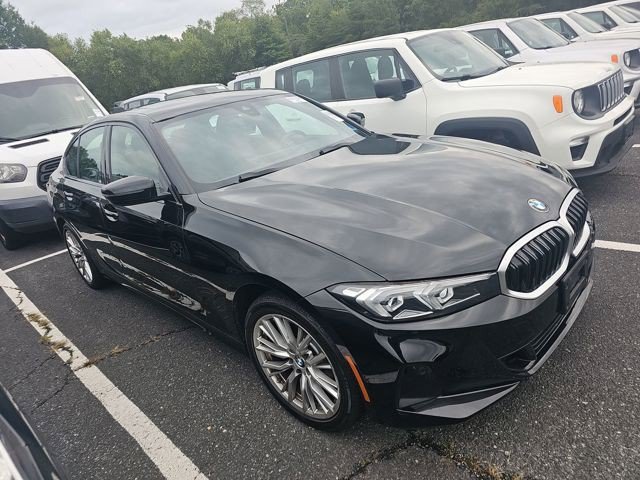 Used 2023 BMW 330i xDrive Sedan w/ Driving Assistance Package AWD/4WD image 3
