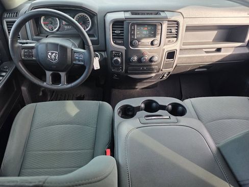Used 2018 RAM 1500 Express image 12