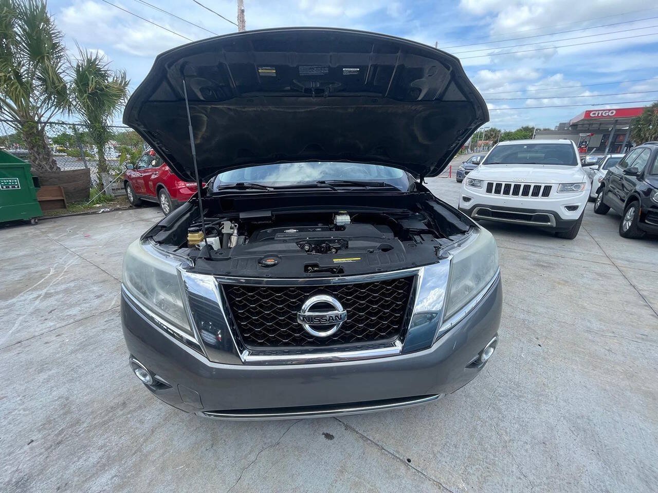 Used 2015 Nissan Pathfinder SL w/ Cargo Package FWD image 8