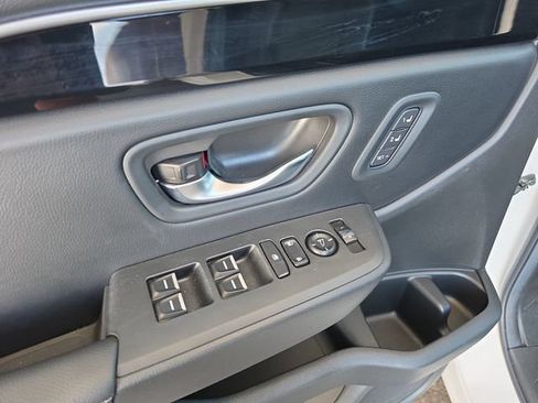 Used 2025 Honda Pilot Touring image 25