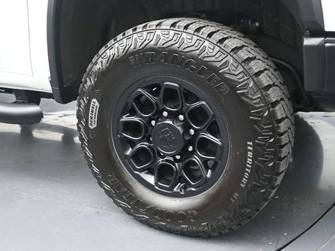 Used 2024 Chevrolet Silverado 2500 ZR2 w/ ZR2 Bison Edition image 39