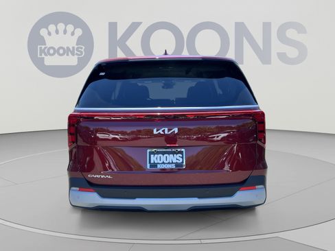 New 2026 Kia Carnival FWD image 10