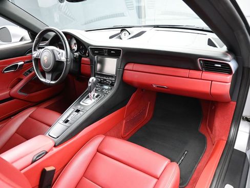 Certified 2015 Porsche 911 Turbo S AWD/4WD image 31