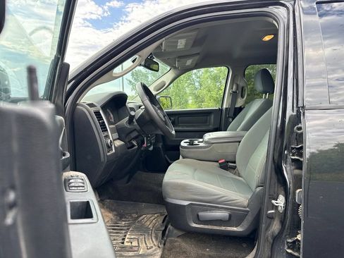 Used 2015 RAM 1500 Express AWD/4WD image 9