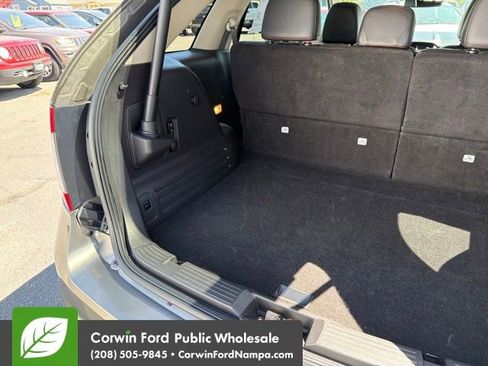 Used 2013 Ford Edge SEL FWD image 31