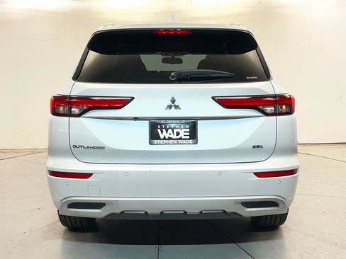 Used 2022 Mitsubishi Outlander SEL AWD/4WD image 4