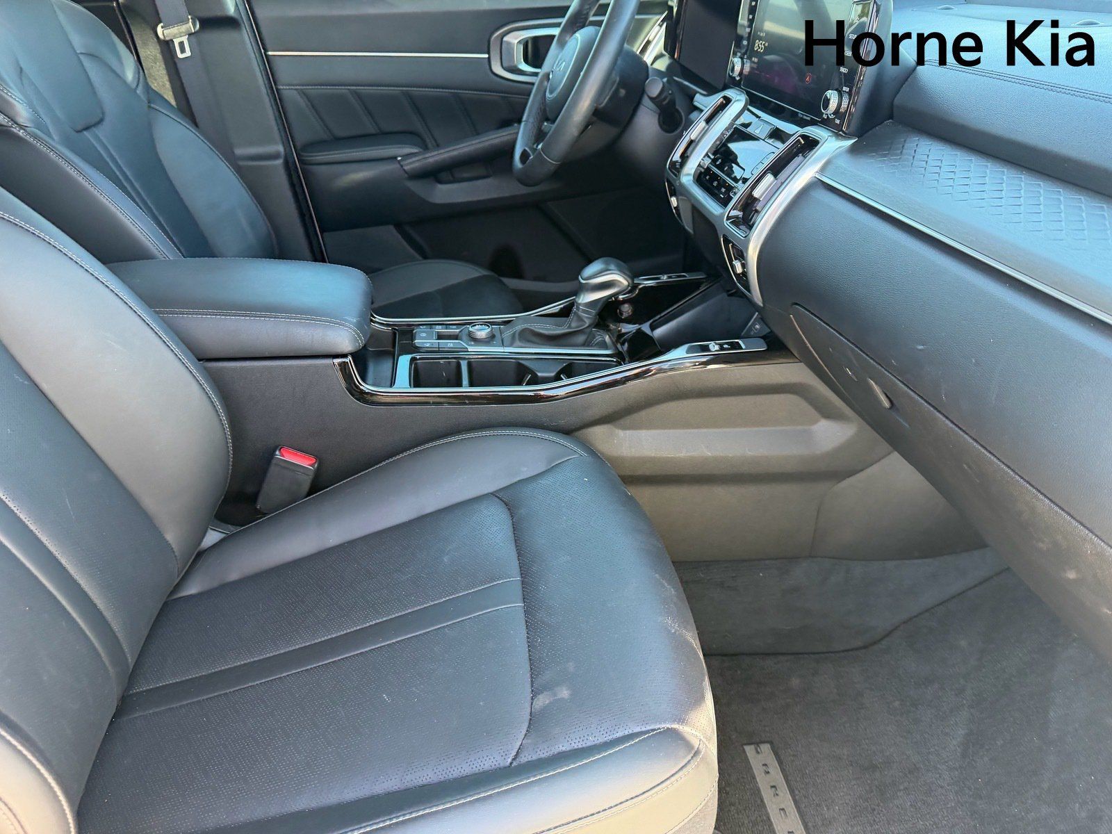 Used 2023 Kia Sorento SX AWD/4WD image 12