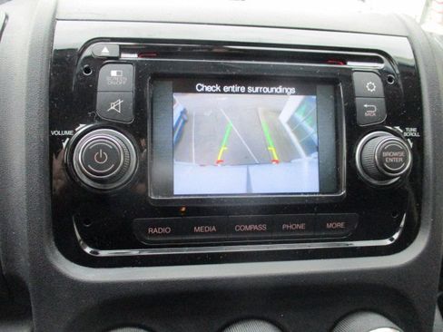 Used 2016 RAM ProMaster 3500 w/ Interior Convenience Group image 16