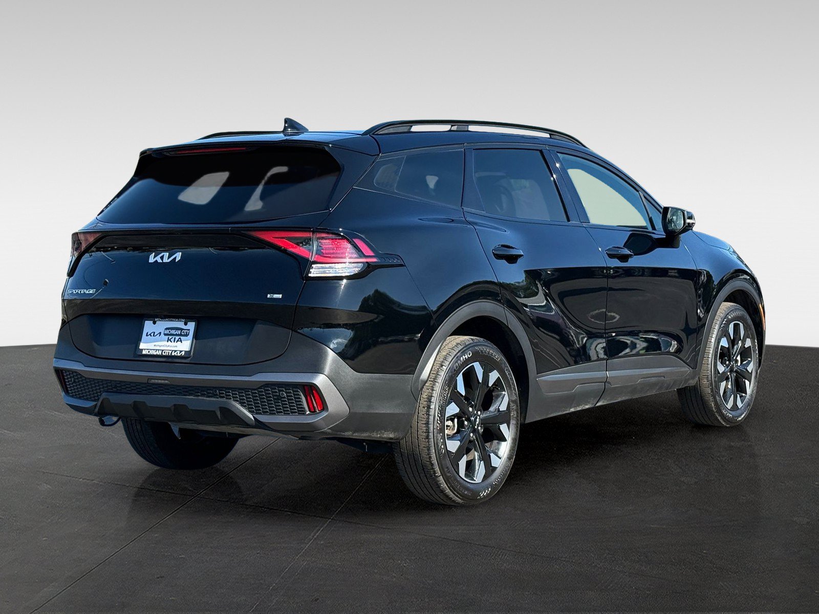 Used 2023 Kia Sportage X-Line w/ X-Line Premium Package AWD/4WD image 5