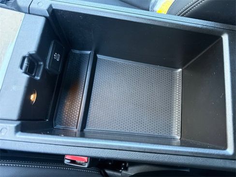 Used 2024 BMW M440i Convertible w/ Premium Package image 21